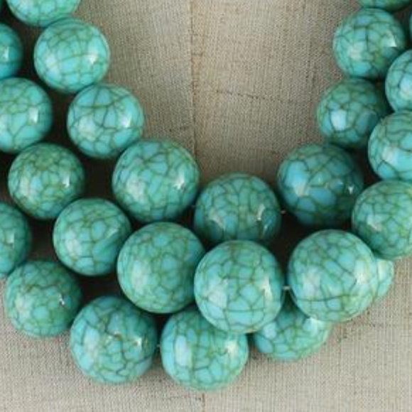 Three Layers Turquoise Lucite Beads Necklace - Picture 2 of 3
